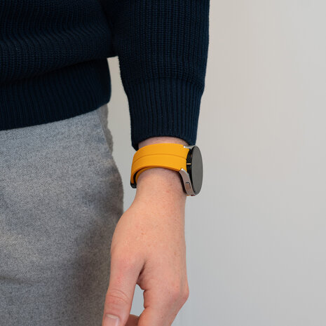 Bandz Bandz Bracelet silicone avec D-Buckle Samsung Galaxy Watch 7 - 44mm (jaune)