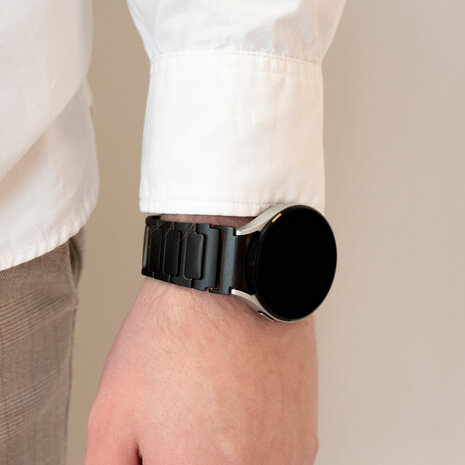 Strap-it Strap-it Bracelet titane de luxe 'One Push' Samsung Galaxy Watch 7 - 44mm (noir) Strap-it Strap-it Bracelet titane de luxe 'One Push' Samsung Galaxy Watch 7 - 44mm (noir)