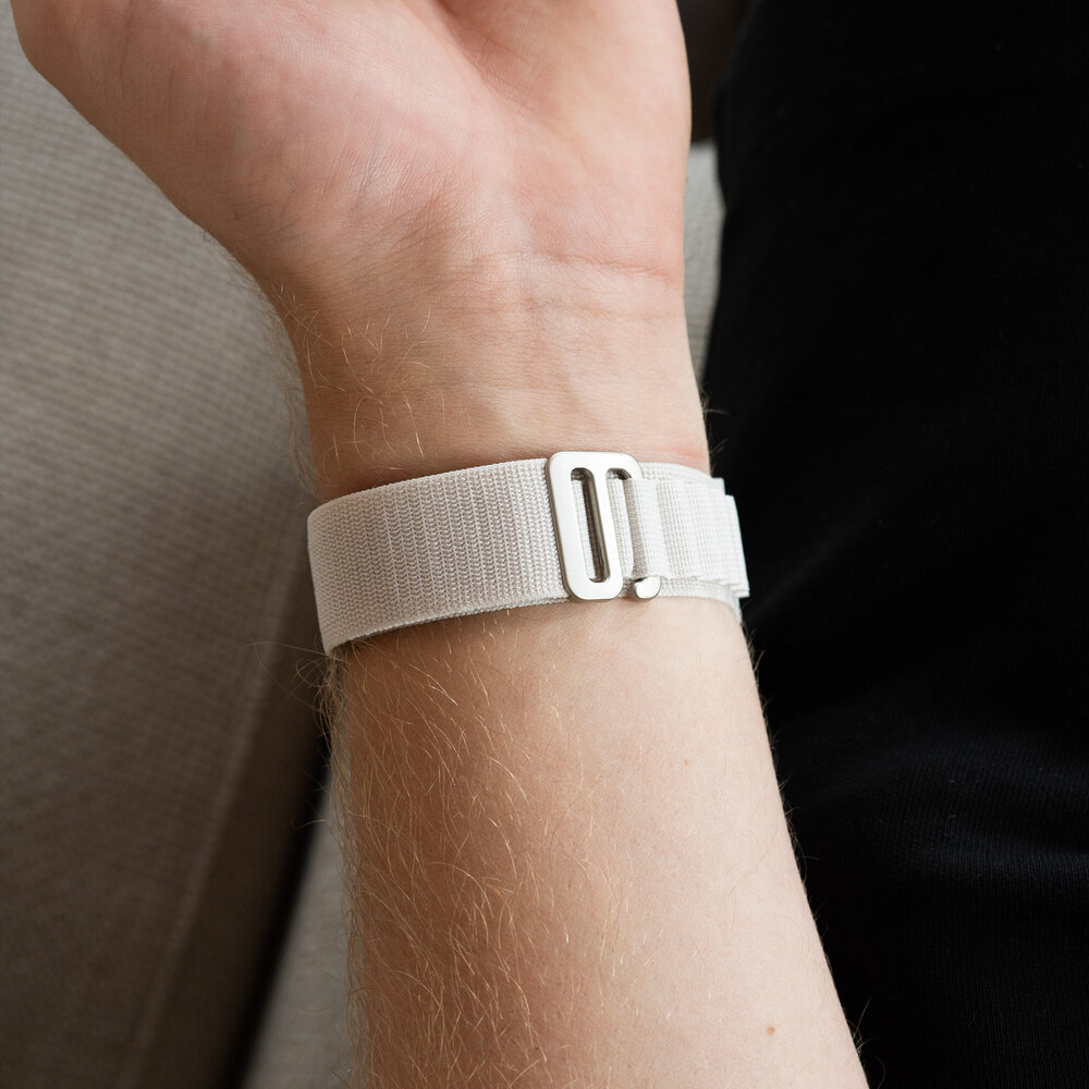 Strap-it Strap-it Bracelet Alpine Samsung Galaxy Watch 6 Classic 47mm (lumière stellaire)