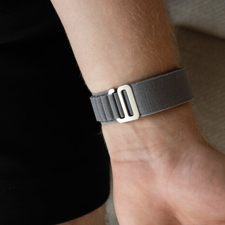 Strap-it Strap-it Bracelet Alpine Samsung Galaxy Watch 5 40mm (gris foncé)