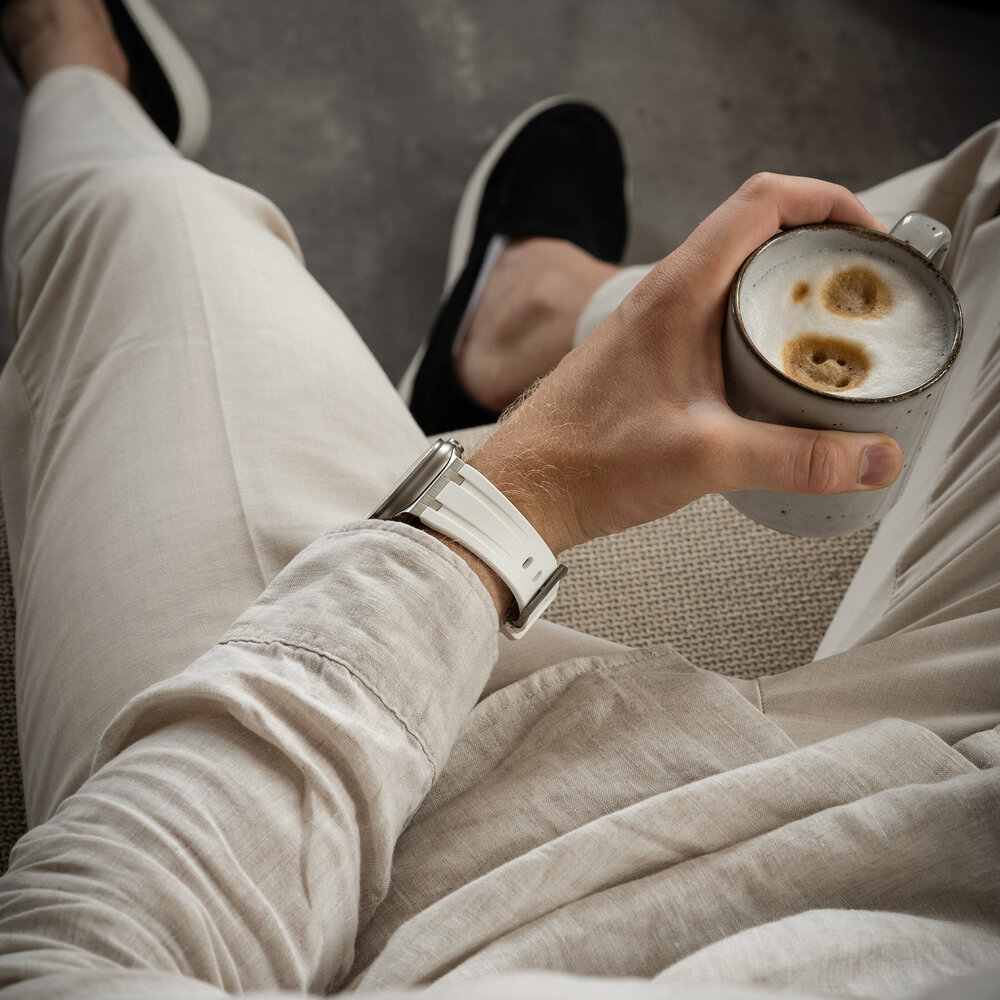 Bandz Bandz Bracelet silicone 'Luxe Liquid' Apple Watch (blanc avec argent)