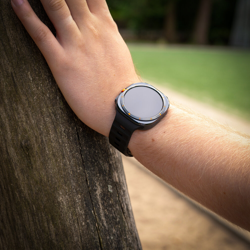 Strap-it Strap-it Bracelet silicone robuste Samsung Galaxy Watch Ultra (noir)