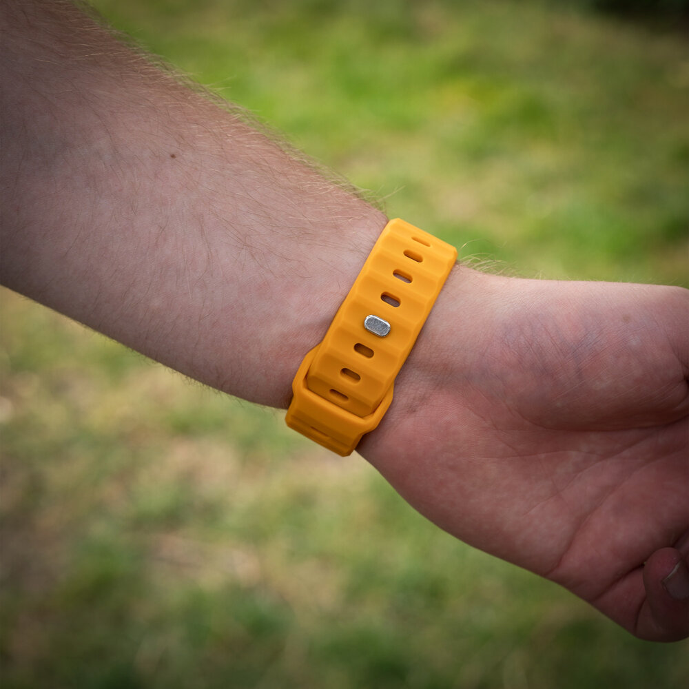 Strap-it Strap-it Bracelet silicone robuste Samsung Galaxy Watch Ultra (jaune/orange)