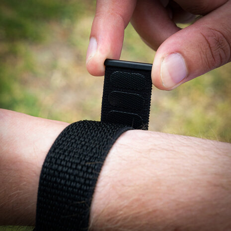 Strap-it Strap-it Bracelet nylon Samsung Galaxy Watch Ultra (noir)