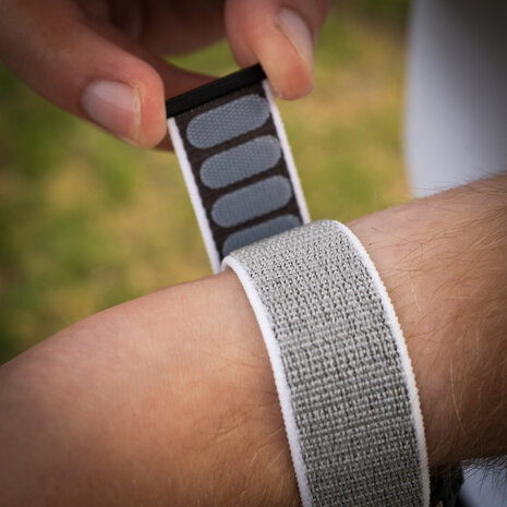 Strap-it Strap-it Bracelet nylon Samsung Galaxy Watch Ultra (coquillage) Strap-it Strap-it Bracelet nylon Samsung Galaxy Watch Ultra (coquillage)