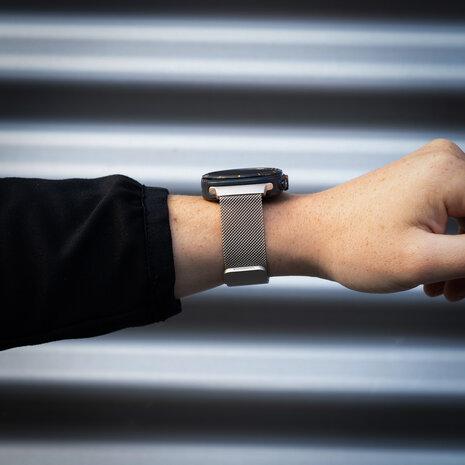 Strap-it Strap-it Bracelet milanais Samsung Galaxy Watch Ultra (lumière stellaire) Strap-it Strap-it Bracelet milanais Samsung Galaxy Watch Ultra (lumière stellaire)