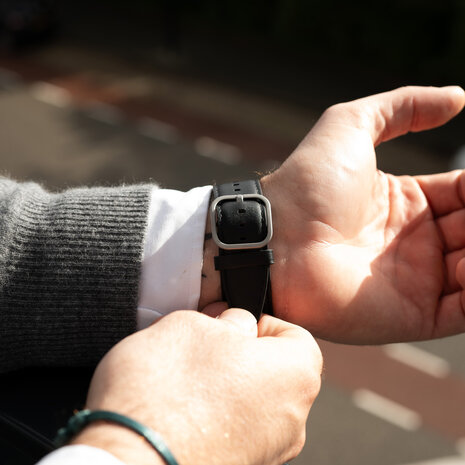 Bandz Bandz Bracelet cuir 'Classique' Apple Watch (noir)