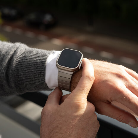 Strap-it Strap-it Bracelet acier 'One Bead' Apple Watch (coleur titane)