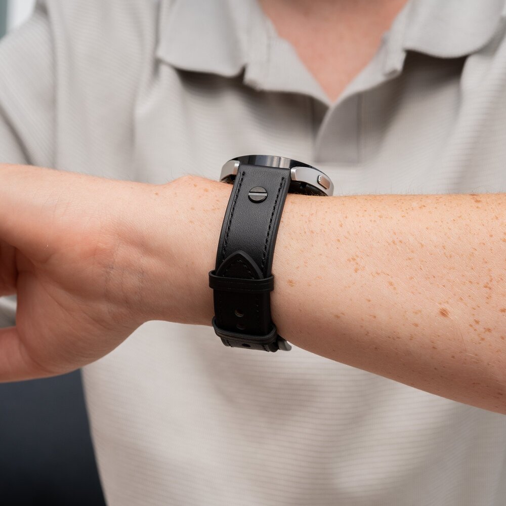 Strap-it Strap-it Bracelet cuir vissé Xiaomi Watch S4 (noir) Strap-it Strap-it Bracelet cuir vissé Xiaomi Watch S4 (noir)