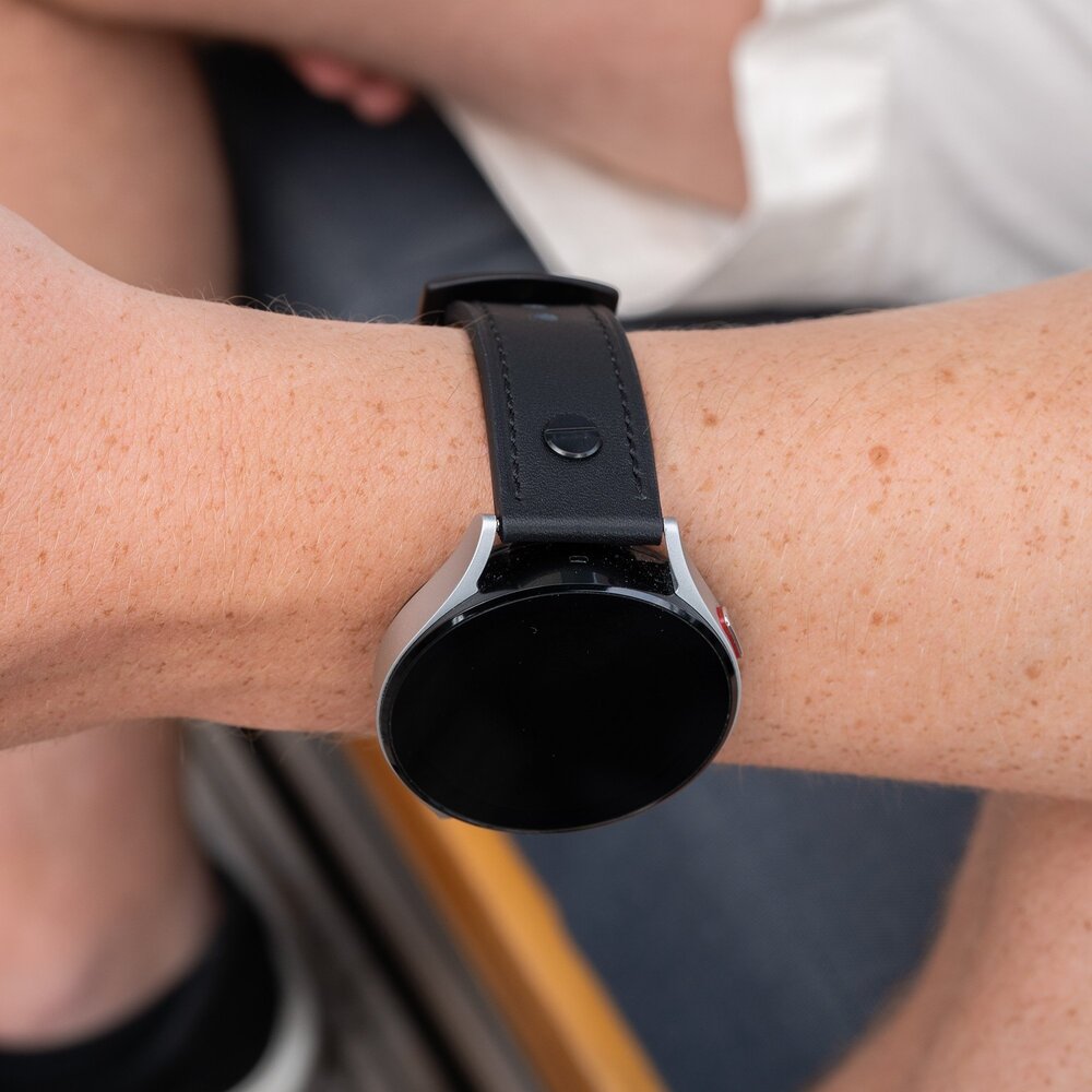 Strap-it Strap-it Bracelet cuir vissé Xiaomi Watch S4 Sport (noir)