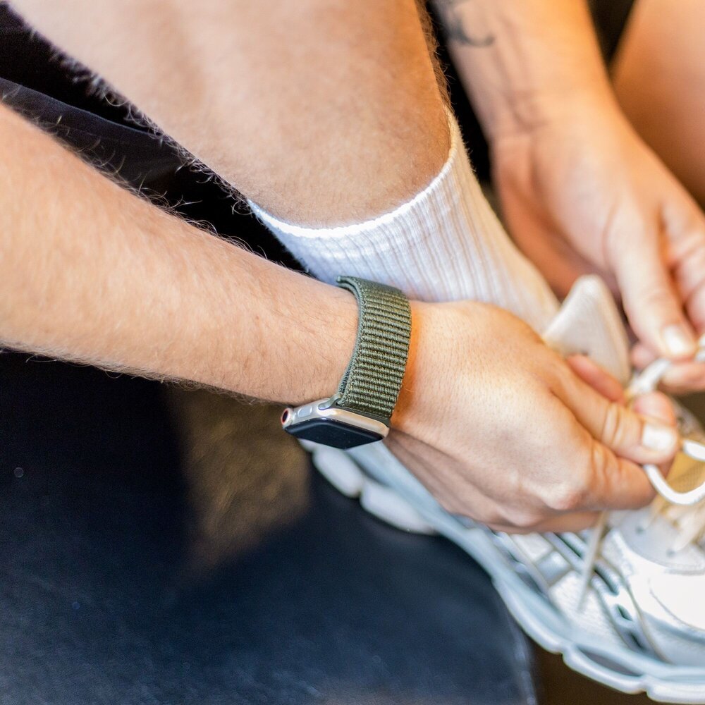 Strap-it Strap-it Bracelet nylon Apple Watch 8 (vert foncé)