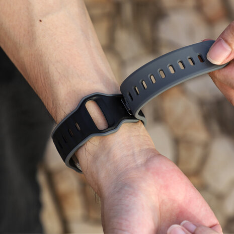 Strap-it Strap-it Bracelet silicone outdoor pour Apple Watch (noir/gris)