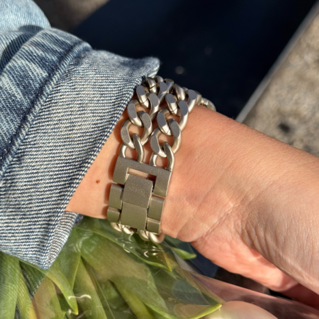 xoxo Wildhearts xoxo Wildhearts Bracelet acier Apple Watch - Chain strap (starlight) - 38/40/41/42mm xoxo Wildhearts xoxo Wildhearts Bracelet acier Apple Watch - Chain strap (starlight) - 38/40/41/42mm