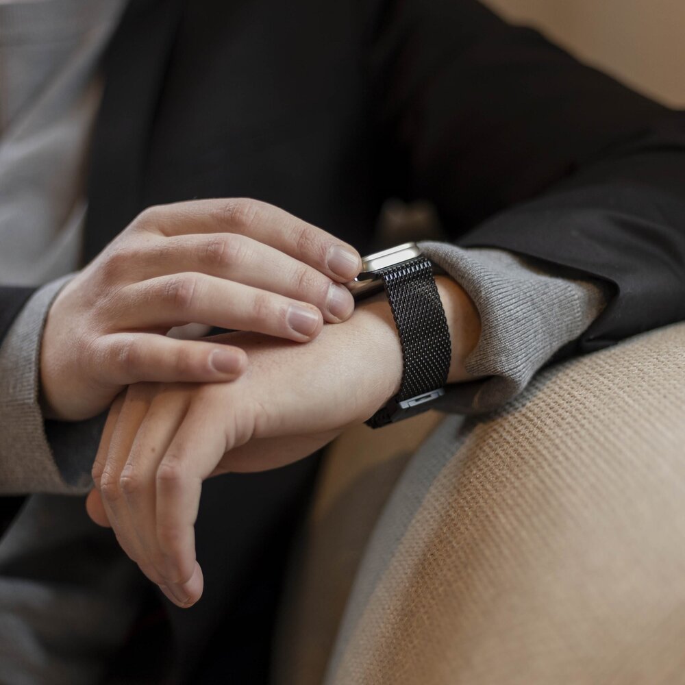 Bandz Bandz Bracelet Milanais Loop avec P-buckle Apple Watch (noir)