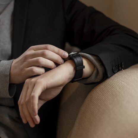 Bandz Bandz Bracelet silicone 'Luxe Liquid' Samsung Galaxy Watch Ultra (noir avec noir)