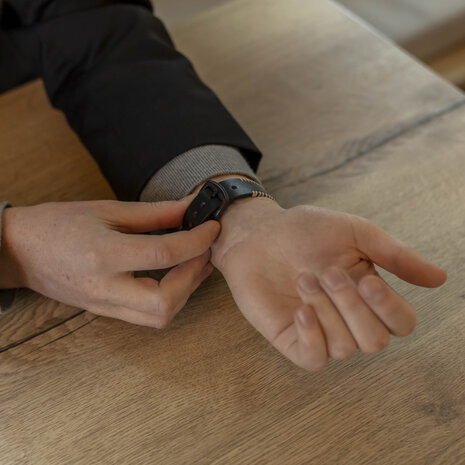 Strap-it Strap-it Bracelet en cuir cousu Samsung Galaxy Watch 6 - 40mm (noir)