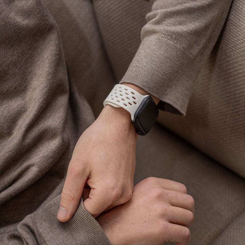 Strap-it Strap-it Bracelet silicone air avec P-buckle pour Apple Watch (blanc)