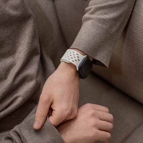 Strap-it Strap-it Bracelet silicone air avec P-buckle pour Apple Watch (blanc)