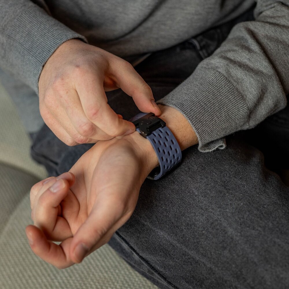 Strap-it Strap-it Bracelet silicone air avec P-buckle pour Apple Watch (grisbleu)