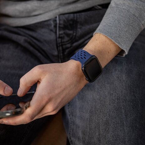 Strap-it Strap-it Bracelet silicone air avec P-buckle pour Apple Watch (bleu foncé)