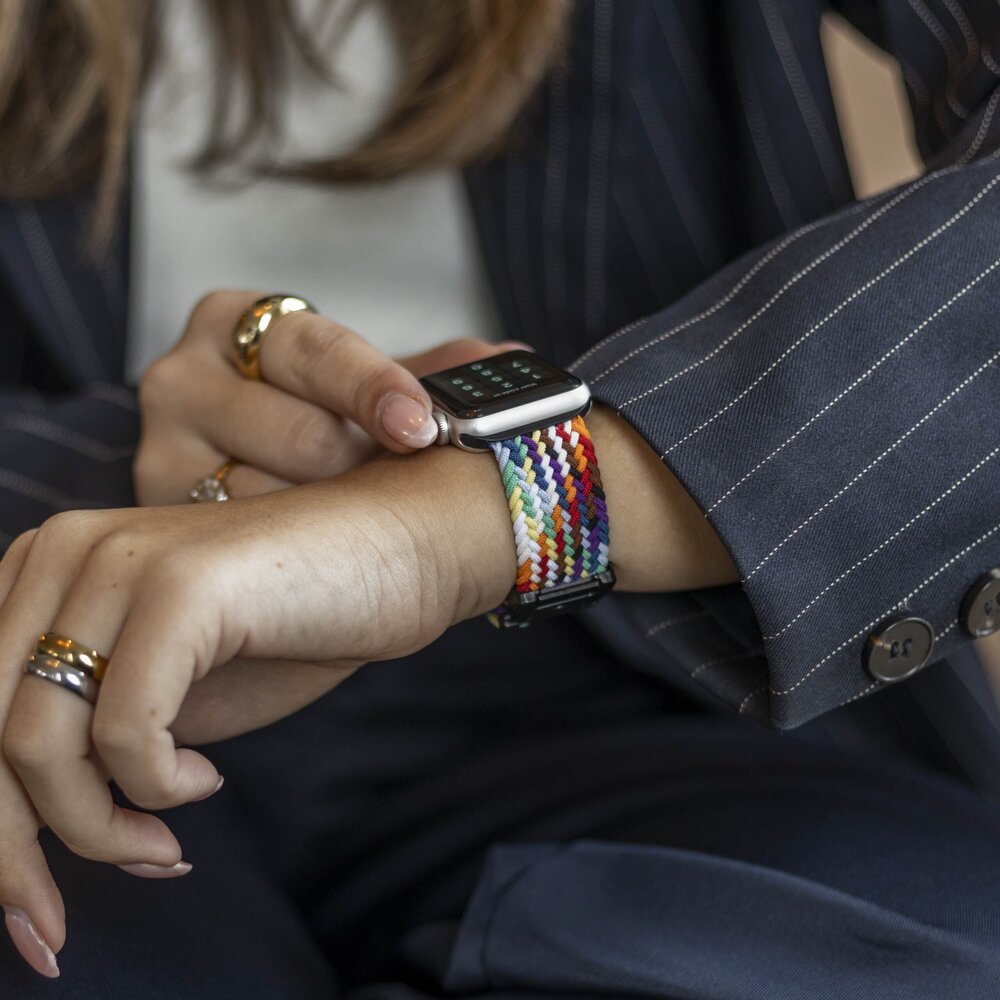 Bandz Bandz Bracelet nylon tressée avec P-buckle Apple Watch (arc-en-ciel)