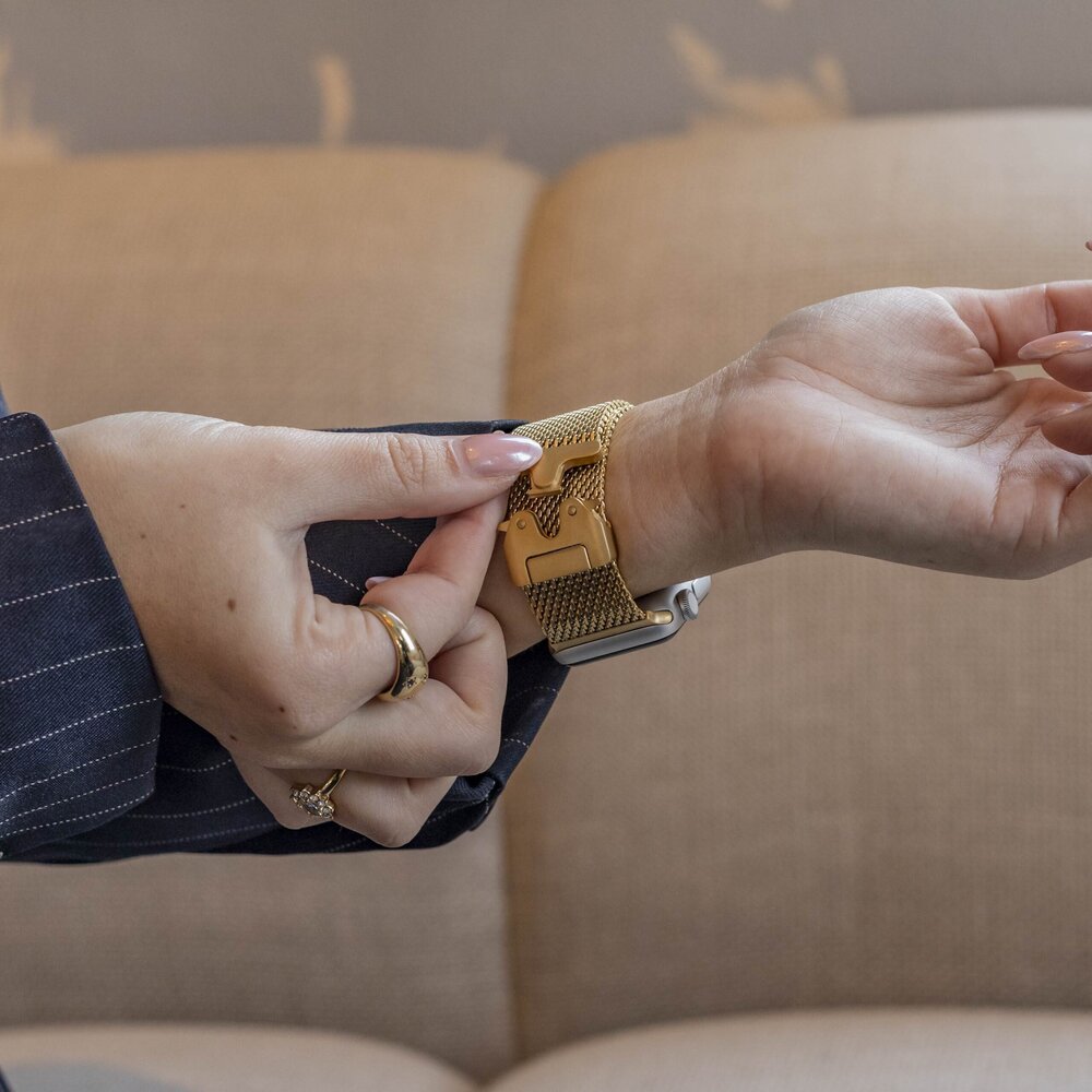 Bandz Bandz Bracelet Milanais Loop avec P-buckle Apple Watch (or)