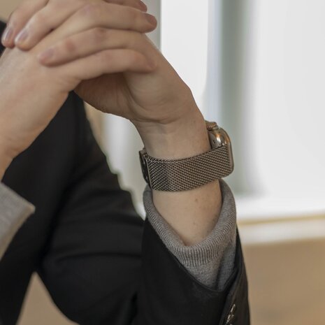 Bandz Bandz Bracelet Milanais Loop avec P-buckle Apple Watch (argent) Bandz Bandz Bracelet Milanais Loop avec P-buckle Apple Watch (argent)