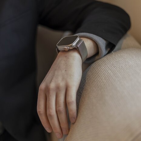 Bandz Bandz Bracelet Milanais Loop avec P-buckle Apple Watch (argent) Bandz Bandz Bracelet Milanais Loop avec P-buckle Apple Watch (argent)