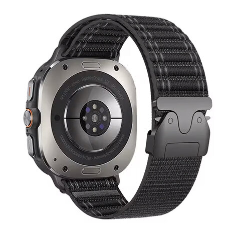 Strap-it Strap-it Bracelet nylon wave Samsung Galaxy Watch Ultra avec P-boucle (noir)