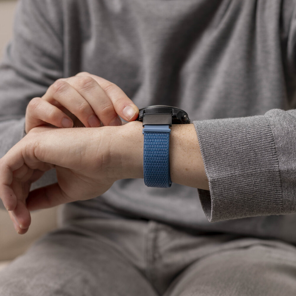 Strap-it Strap-it Bracelet nylon Garmin Tactix 7 Pro (bleu clair) Strap-it Strap-it Bracelet nylon Garmin Tactix 7 Pro (bleu clair)