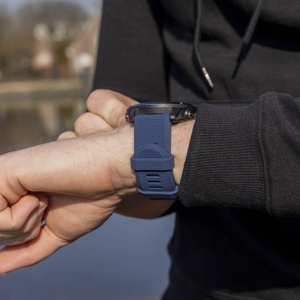 Strap-it Strap-it Bracelet silicone Garmin Tactix 8 - 51mm (bleu foncé)