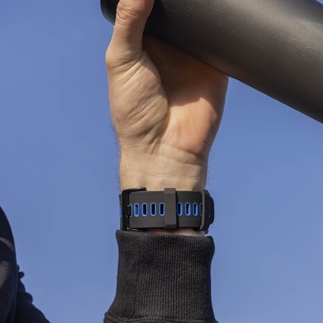 Strap-it Strap-it Bracelet à boucle sport Garmin Tactix 8 - 51mm (noir/bleu)
