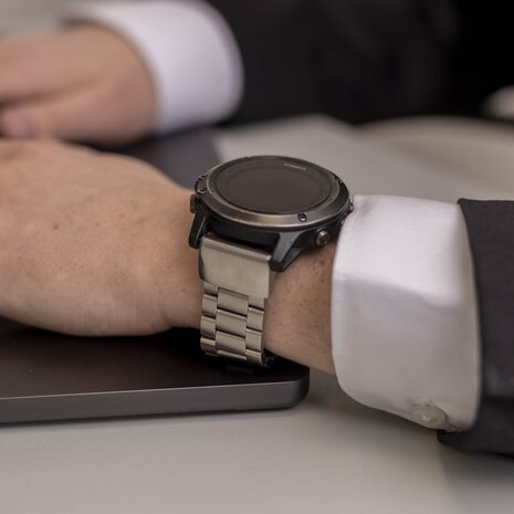 Strap-it Strap-it Bracelet acier Garmin Tactix 8 - 51mm (argent) Strap-it Strap-it Bracelet acier Garmin Tactix 8 - 51mm (argent)