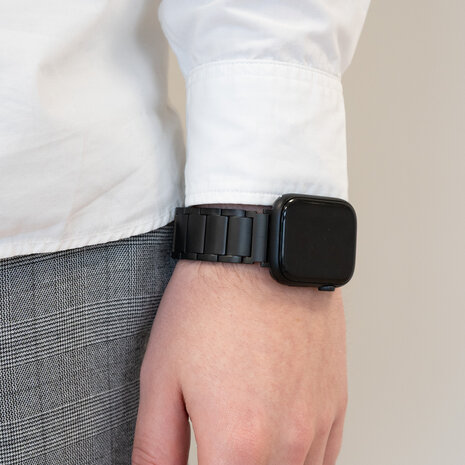 Bandz Bandz Bracelet à maillons titane Apple Watch (noir) Bandz Bandz Bracelet à maillons titane Apple Watch (noir)