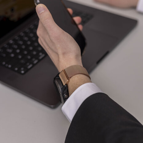 Strap-it Strap-it Bracelet Milanais Garmin Enduro 1 / 2 / 3 (or rose)