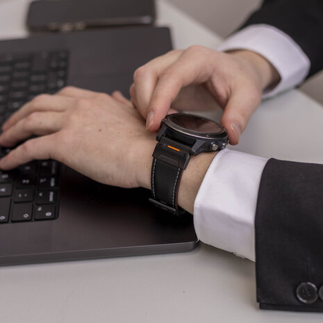 Strap-it Strap-it Bracelet en cuir véritable Garmin Fenix 5x / 6x (noir)