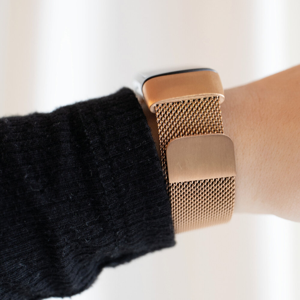 Strap-it Strap-it Bracelet Milanais Fitbit Charge 5 (champagne) Strap-it Strap-it Bracelet Milanais Fitbit Charge 5 (champagne)