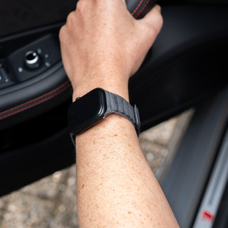 Strap-it Strap-it Bracelet Alcantara Apple Watch (noir)