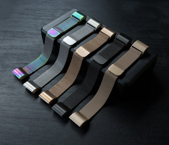 Strap-it Strap-it Bracelet Milanais Fitbit Charge 5 (argent)