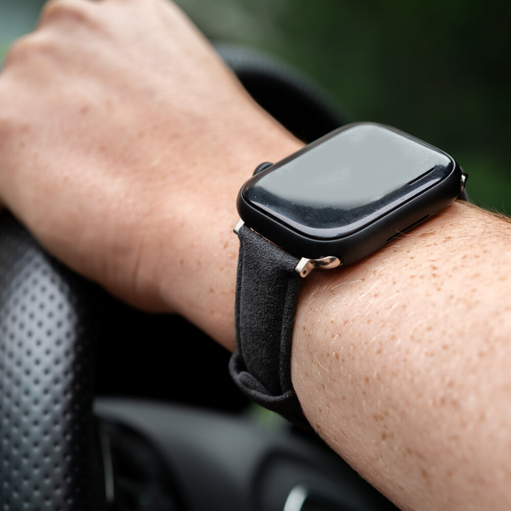 Strap-it Strap-it Bracelet Alcantara avec boucle Apple Watch (noir)