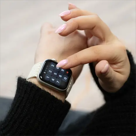 Strap-it Strap-it Bracelet tressé Apple Watch (lumiére stellaire) Strap-it Strap-it Bracelet tressé Apple Watch (lumiére stellaire)