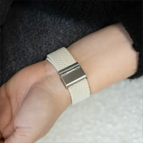Strap-it Strap-it Bracelet tressé Apple Watch (lumiére stellaire) Strap-it Strap-it Bracelet tressé Apple Watch (lumiére stellaire)