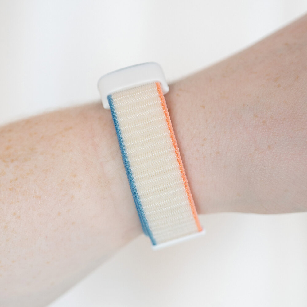 Strap-it Strap-It Bracelet nylon Fitbit Charge 5 (beige)