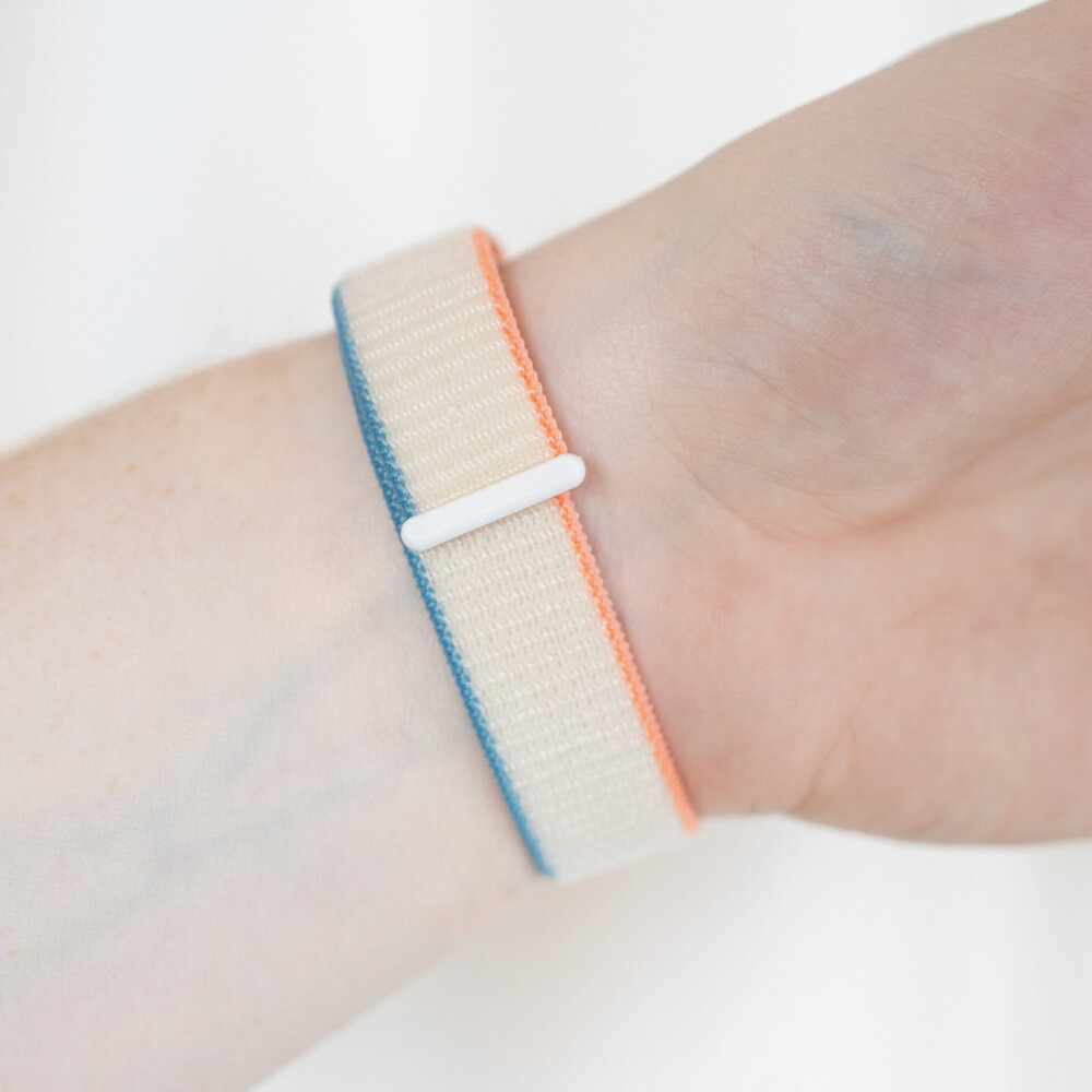 Strap-it Strap-it Bracelet nylon Fitbit Charge 6 (beige)