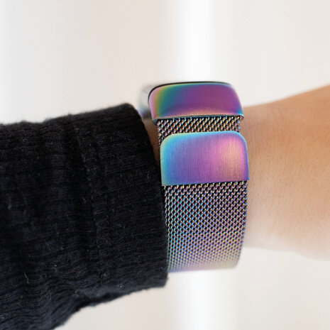 Strap-it Strap-it Bracelet Milanais Fitbit Charge 5 (arc-en-ciel) Strap-it Strap-it Bracelet Milanais Fitbit Charge 5 (arc-en-ciel)