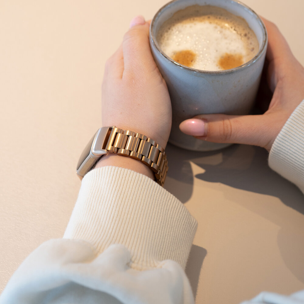 Strap-it Strap-it Bracelet acier Fitbit Charge 6 (or rose)