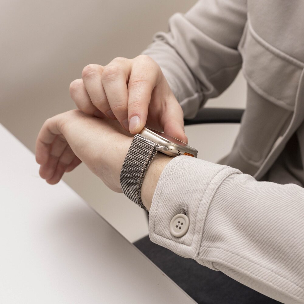 Strap-it Strap-it Bracelet Milanais Modern Apple Watch (titane)