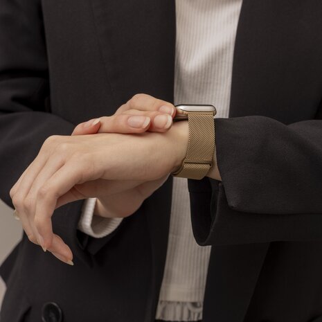 Strap-it Strap-it Bracelet Milanaise Apple Watch (rétro or)