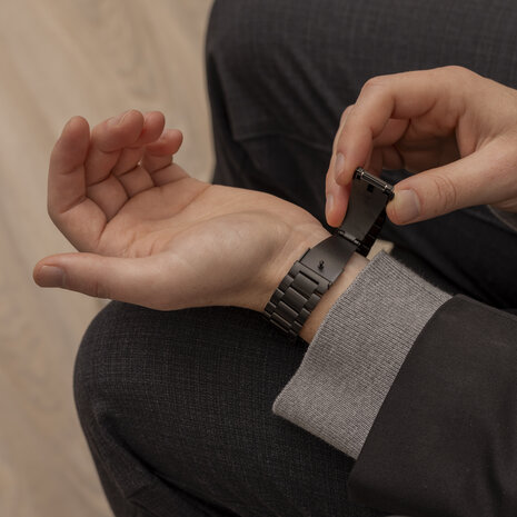 Strap-it Strap-it Bracelet acier Samsung Galaxy Watch 4 40mm (noir)