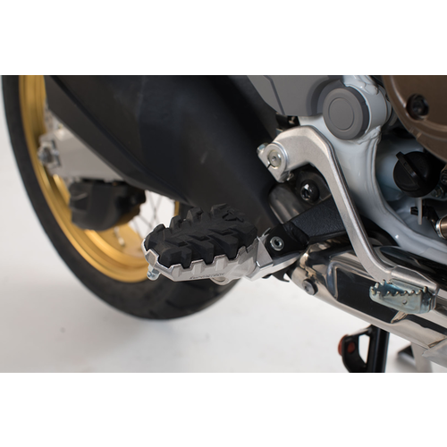 SW-Motech Kit Poggiapiedi Evolution Suzuki/KTM/Honda | Argento Nero